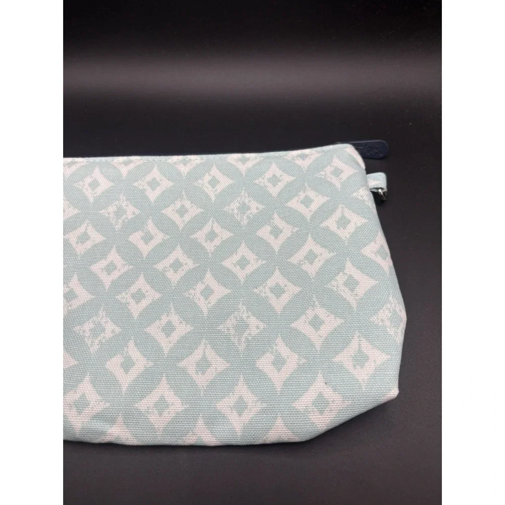 Thirty One RAGE Light Blue Pouch Cosmetic Makeup Bag Organizing Travel Bag NEW